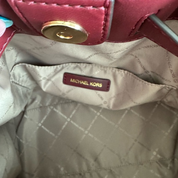 Michael Kors Mina Satchel w/Wallet - Picture 9 of 13